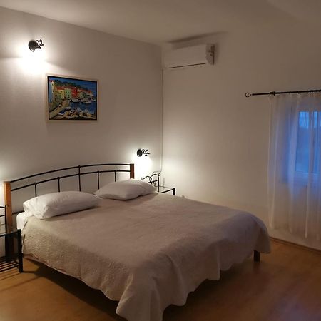 Apartman Kornu Veli Losinj Luaran gambar